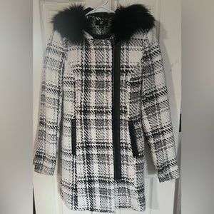 Juniors IZ Byer Coat